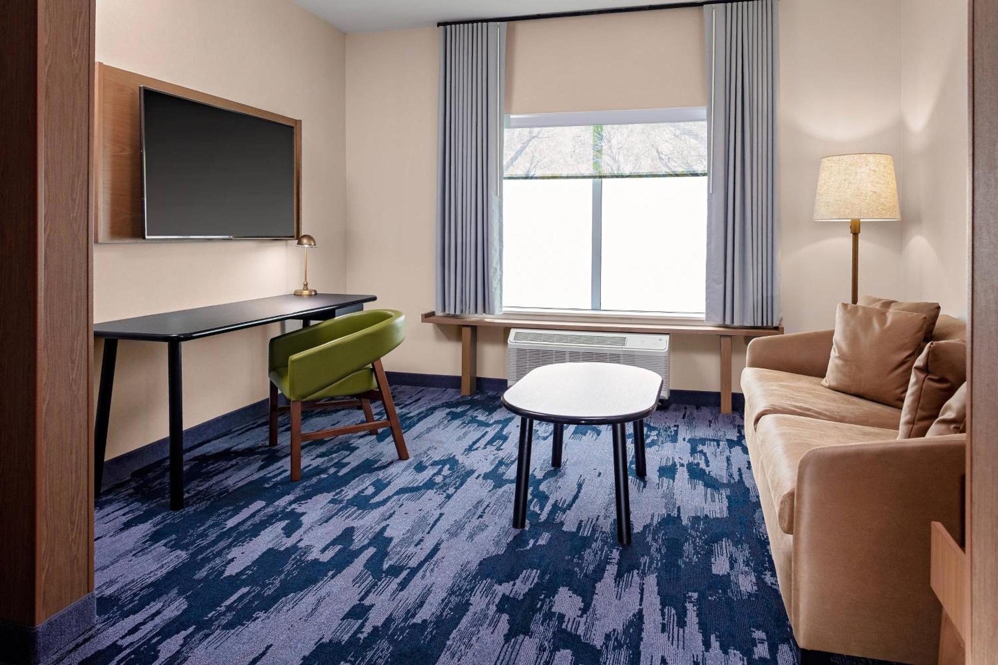 Fairfield By Marriott Port Clinton Waterfront Hotel Exterior photo